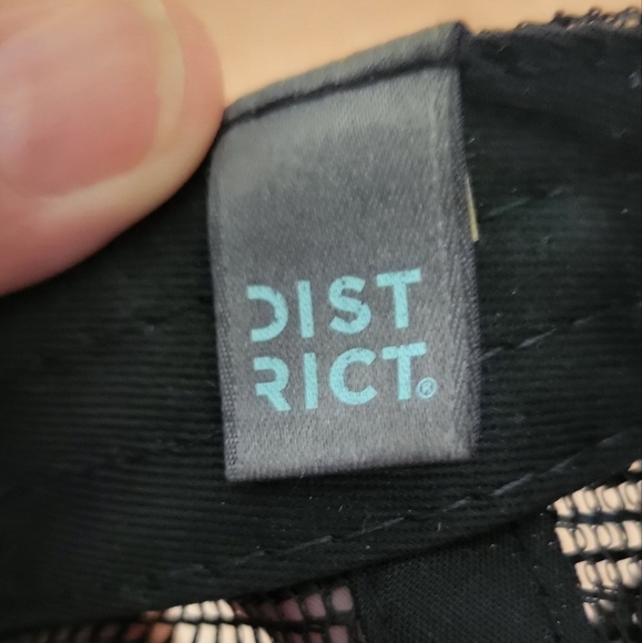 210 city skyline hat. - Picture 3 of 4